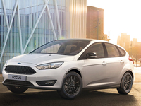 Ford Focus  Fiesta   White and Black     
