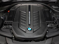 BMW    V12:      