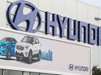  Hyundai         