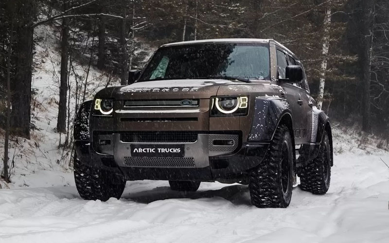 Land Rover Defender        Arctic Trucks